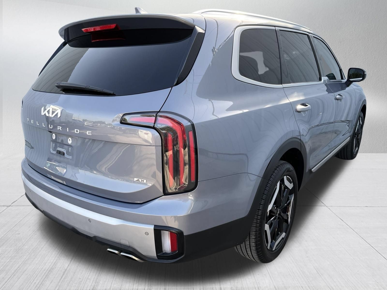 Used 2024 Kia Telluride EX w/ EX Captain's Chair Package AWD/4WD image 9