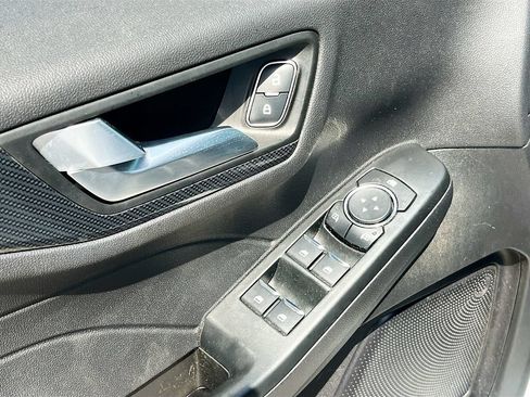 Used 2025 Ford Escape ST-Line w/ Equipment Group 301A FWD image 17