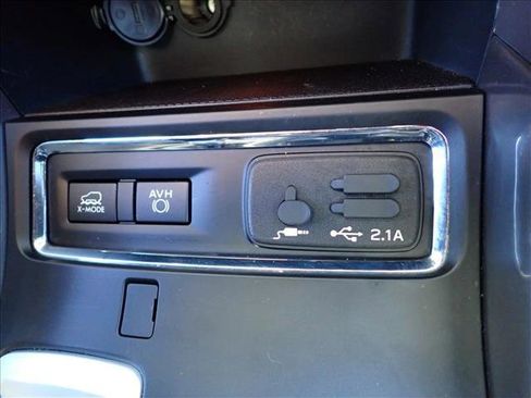 Used 2020 Subaru Ascent Limited image 21