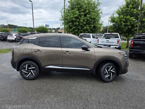 New 2026 Nissan Kicks SV w/ SV Premium Package FWD image 30