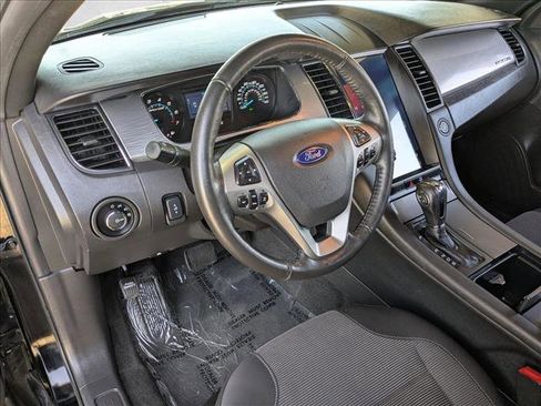 Used 2017 Ford Taurus SEL FWD image 10