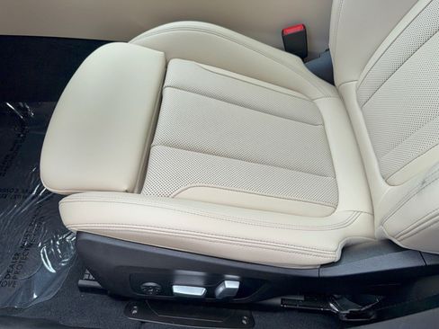 Used 2023 BMW 330i Sedan w/ Driving Assistance Package RWD image 16
