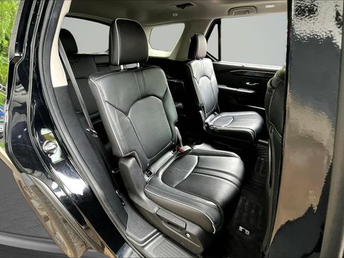 Used 2024 Honda Pilot Elite image 27