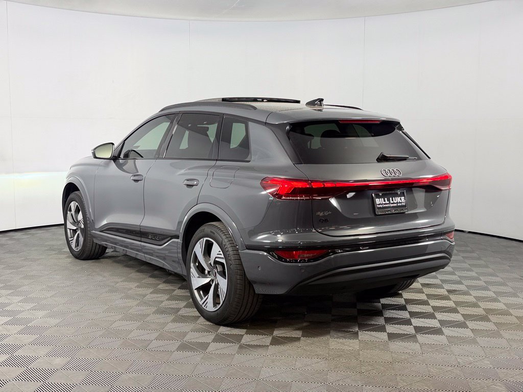 Used 2025 Audi Q6 e-tron Premium Plus w/ Premium Plus AWD/4WD image 10