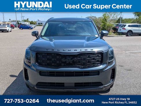 Used 2022 Kia Telluride EX w/ EX Premium Package image 8