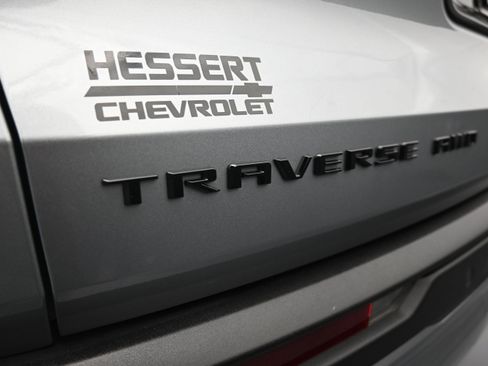 Used 2024 Chevrolet Traverse Z71 AWD/4WD image 35
