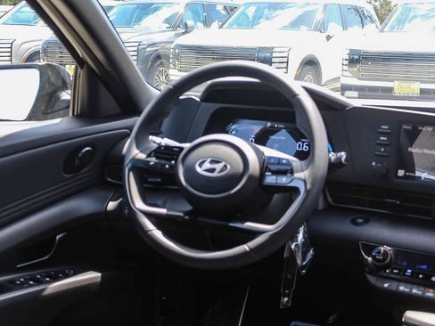 New 2026 Hyundai Elantra SEL Sport Premium FWD image 21