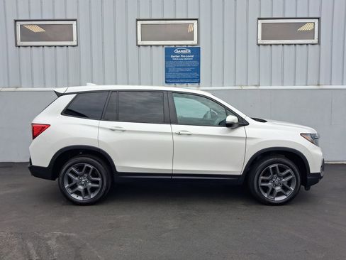 Used 2023 Honda Passport EX-L image 9