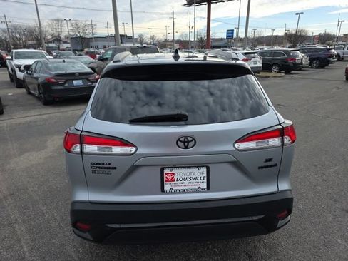 Certified 2024 Toyota Corolla Cross SE w/ Moonroof Package image 6