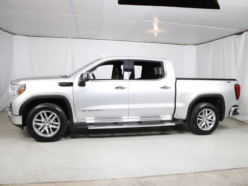 Used 2019 GMC Sierra 1500 SLT w/ SLT Premium Plus Package AWD/4WD image 20