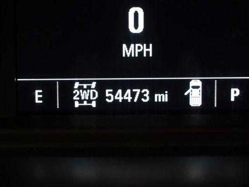 Used 2020 Chevrolet Silverado 1500 Custom w/ Custom Value Package image 8