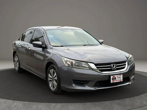 Used 2014 Honda Accord LX image 2