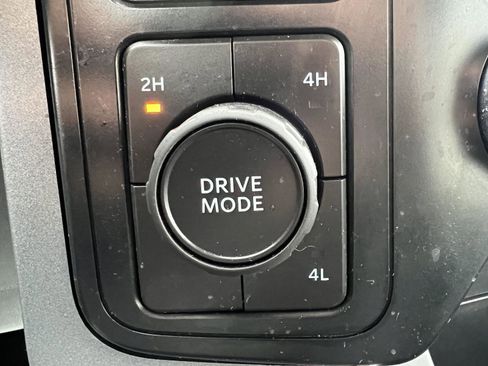 Used 2022 Ford F150 XLT w/ Equipment Group 302A High image 35