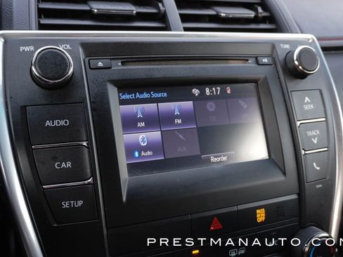 Used 2016 Toyota Camry SE image 29