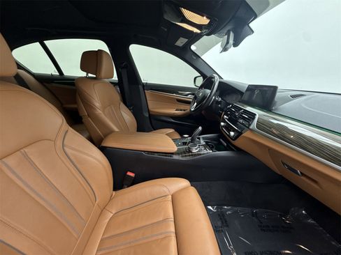 Used 2020 BMW 530i w/ Convenience Package image 14