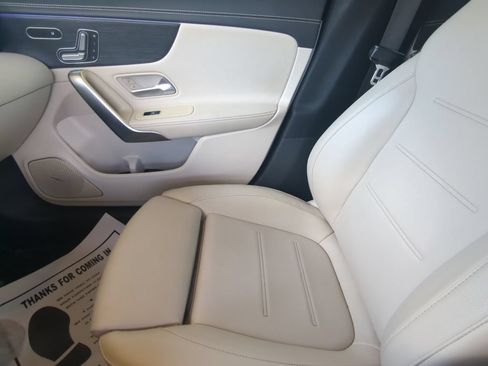 Used 2020 Mercedes-Benz CLA 250 image 15