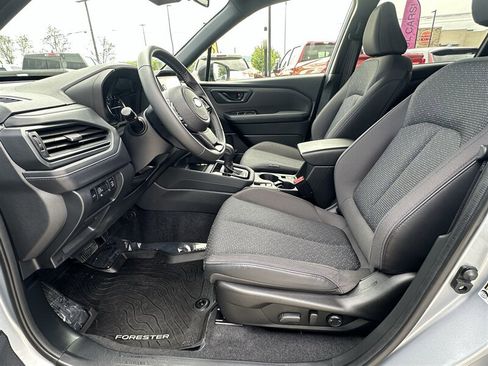 Used 2025 Subaru Forester Premium AWD/4WD image 42