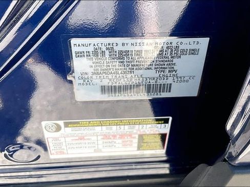 Certified 2025 Nissan Kicks SR w/ Interior Electronics Package FWD image 32