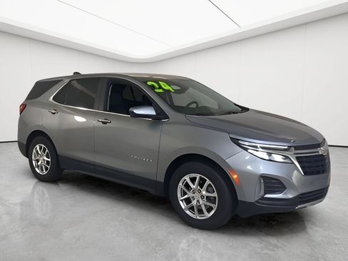 Used 2024 Chevrolet Equinox LT w/ LPO, Floor Liner Package FWD image 2