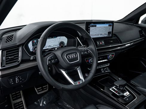Certified 2025 Audi SQ5 Premium Plus w/ Premium Plus Package image 9