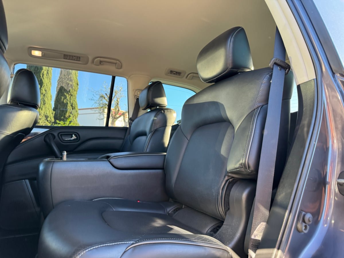 Used 2023 INFINITI QX80 Luxe w/ Cargo Package RWD image 18