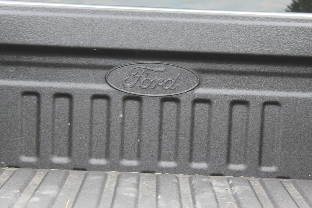 New 2026 Ford F350 Platinum w/ Tremor Off-Road Package AWD/4WD image 22