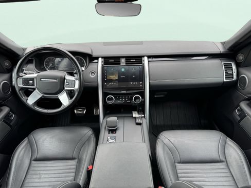Used 2023 Land Rover Discovery S R-Dynamic image 16