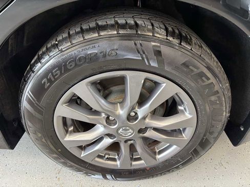 Used 2015 Nissan Altima 2.5 S w/ Special Edition Package image 25