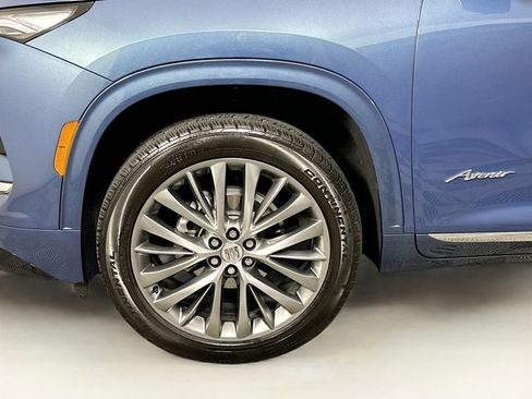 Certified 2025 Buick Enclave Avenir image 34