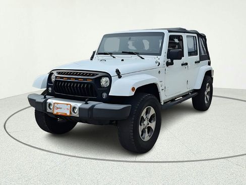 Used 2018 Jeep Wrangler Unlimited Sahara AWD/4WD image 1