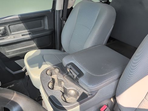 Used 2017 RAM 1500 Express AWD/4WD image 17