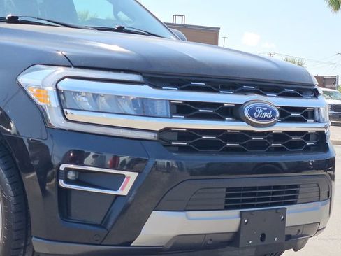 Used 2024 Ford Expedition Limited AWD/4WD image 7