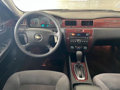 Used 2009 Chevrolet Impala LT image 9