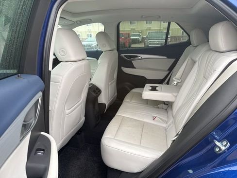 Used 2024 Buick Envision Avenir image 18