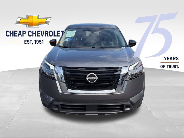 Used 2025 Nissan Pathfinder S FWD image 8
