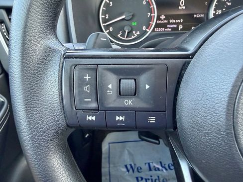 Used 2022 Nissan Rogue S image 19