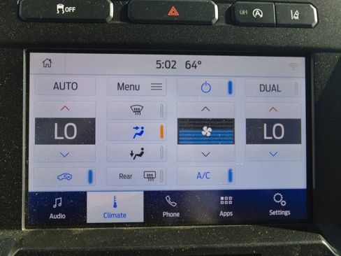 Used 2020 Ford F150 Lariat image 26