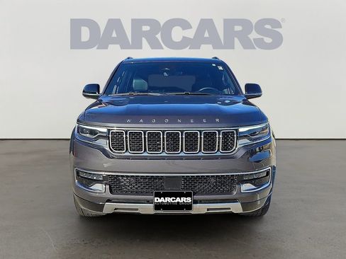 Used 2023 Jeep Wagoneer Series III w/ Preferred Equipment Group image 2