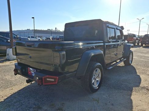 Used 2020 Jeep Gladiator Sport AWD/4WD image 4