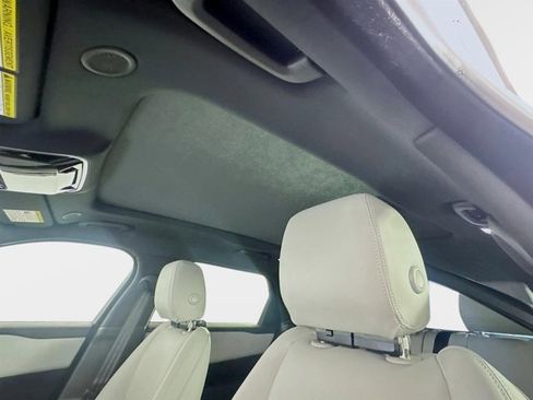 Used 2026 Land Rover Range Rover Velar Dynamic SE image 14