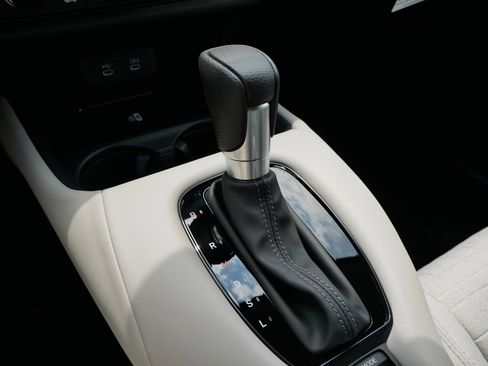 New 2026 Honda HR-V LX image 16