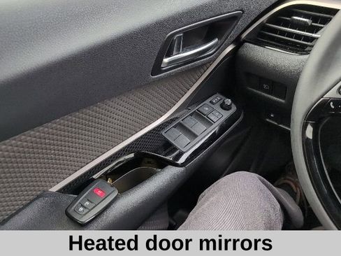 Used 2021 Toyota C-HR Limited image 11