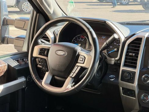 Used 2019 Ford F450 Lariat w/ Lariat Ultimate Package AWD/4WD image 16