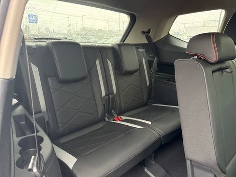 New 2026 Volkswagen Atlas Peak Edition AWD/4WD image 13
