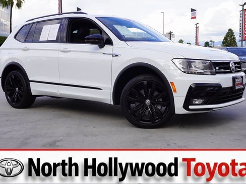 Used 2021 Volkswagen Tiguan SE R-Line image 1