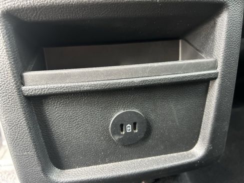 Used 2023 Ford Edge SEL image 31