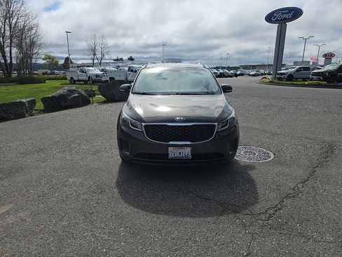 Used 2016 Kia Sedona LX w/ Option Group 020 image 9