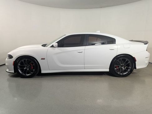 Used 2021 Dodge Charger Scat Pack w/ Plus Group RWD image 4