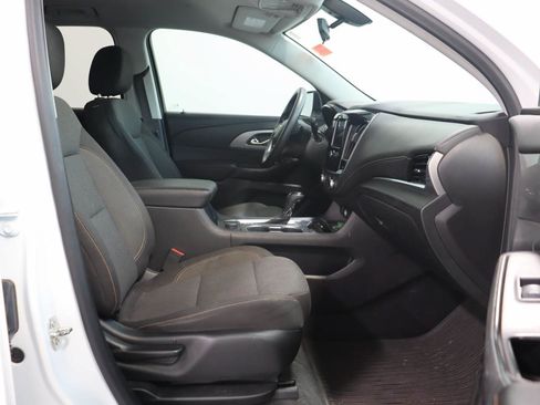 Used 2020 Chevrolet Traverse LS FWD image 20