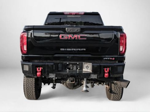 Used 2021 GMC Sierra 2500 AT4 w/ AT4 Premium Plus Package image 7